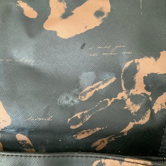 L.A.M.B GWEN STEFANI Large Black Handprint Graphic Messenger Bag Unisex Adult - Picture 7 of 16